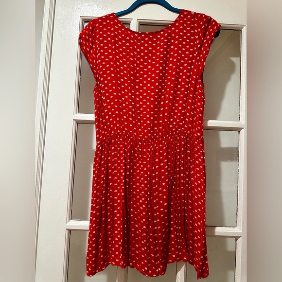 Red & White Polka Dot Dress w/ Lace Trim Detail - Picture 4 of 4